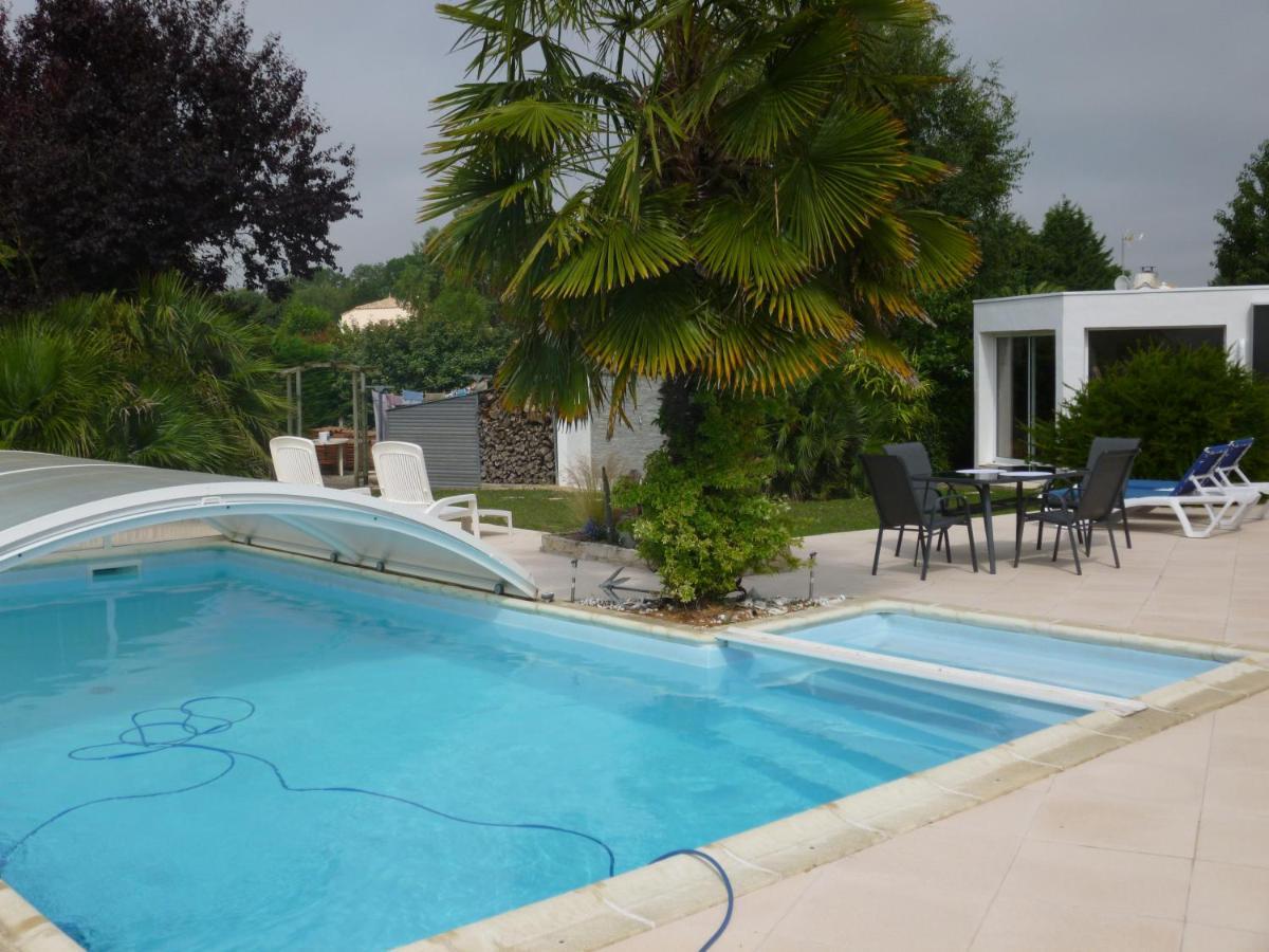 L'Eden Naturiste Spas Challans Exterior foto